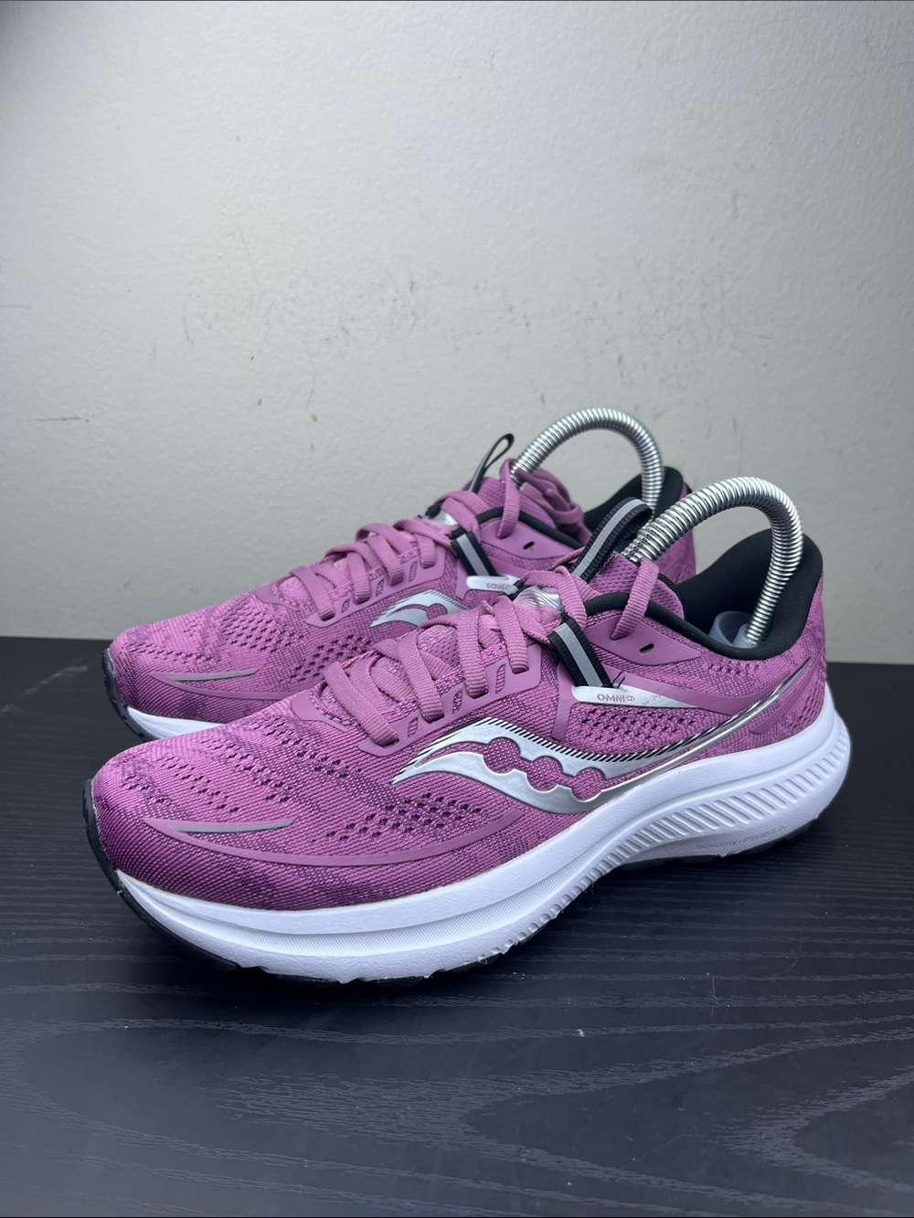 Saucony Omni 21 Women's Sz 7‎ Purple Pink Running Sneakers New with Box - Picture 3 of 7